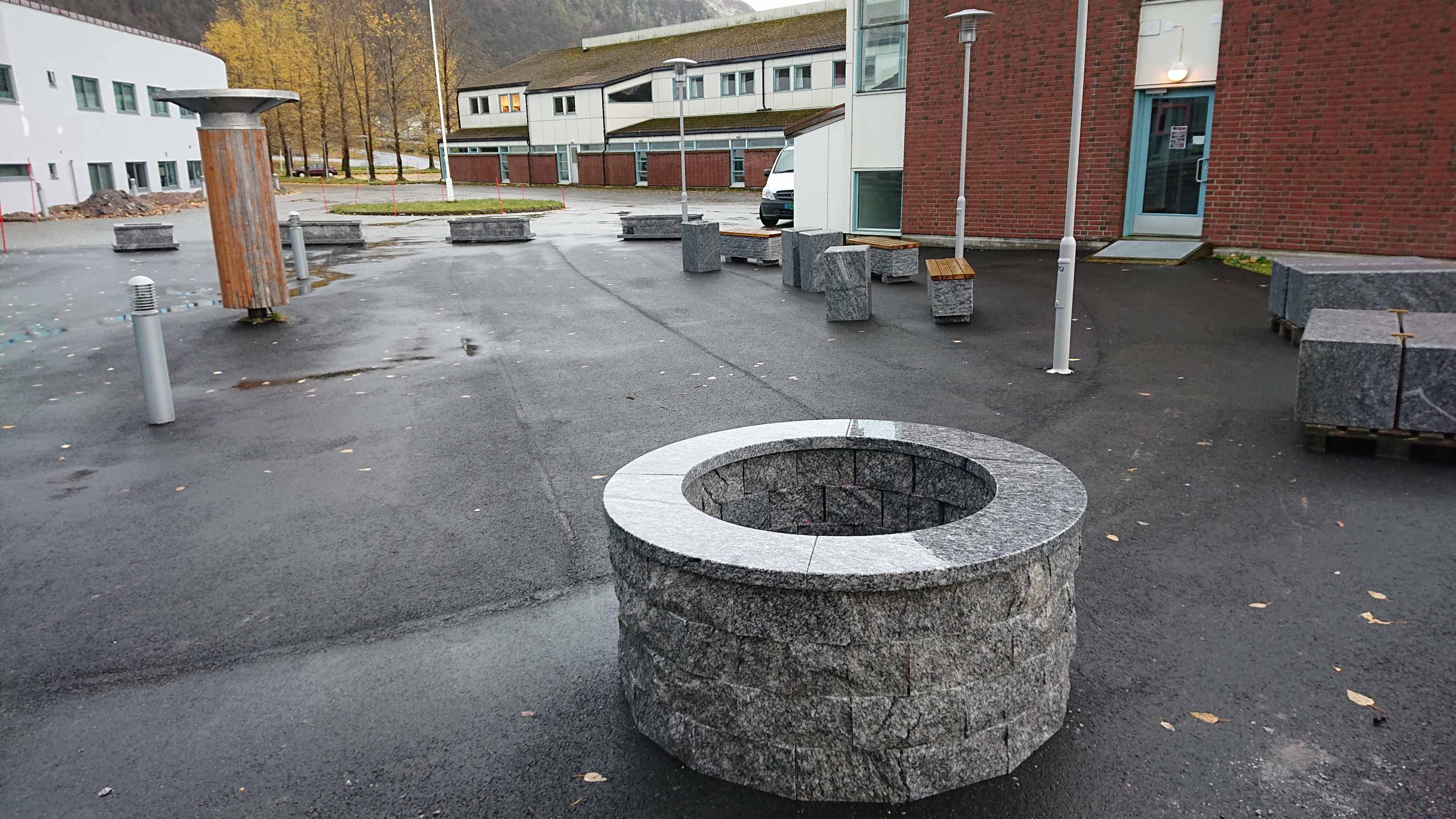 granittbenk Glomfjorden